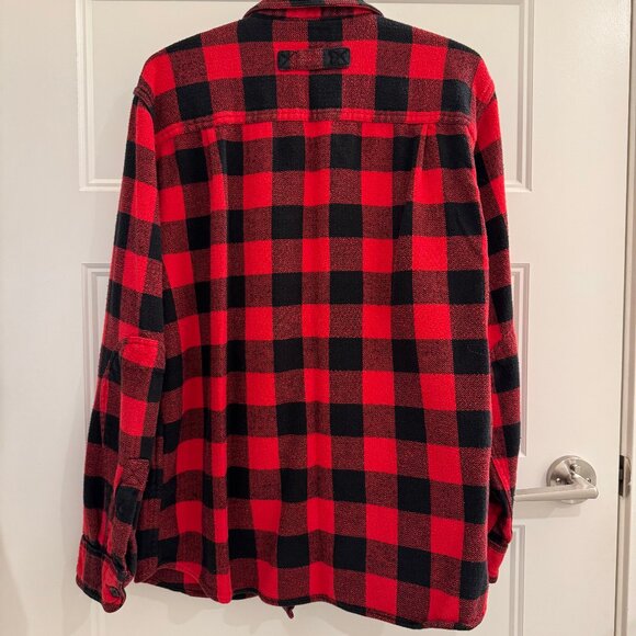 Men's Woolrich Flannel Shirt - Picture 5 of 5